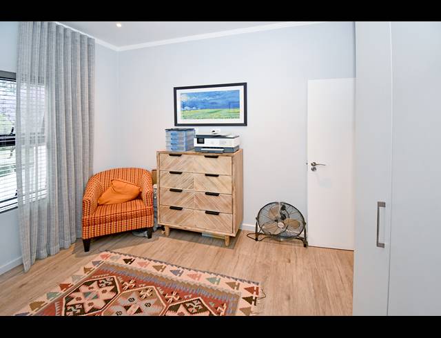 2 BEDROOM APARTMENT FOR SALE IN ROSEBANK